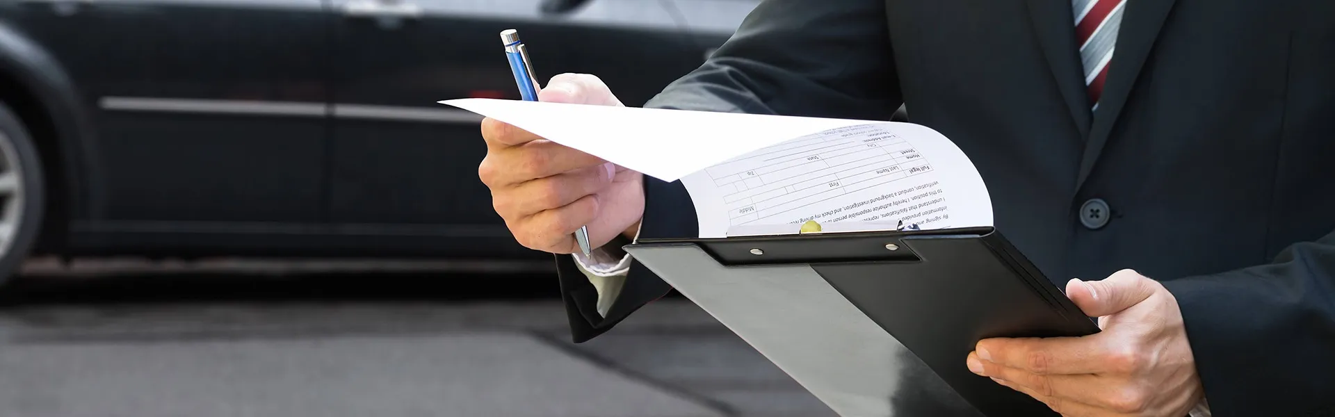 自認書と使用承諾書の違いと使い分けを徹底解説！名古屋での車庫証明申請をスムーズに